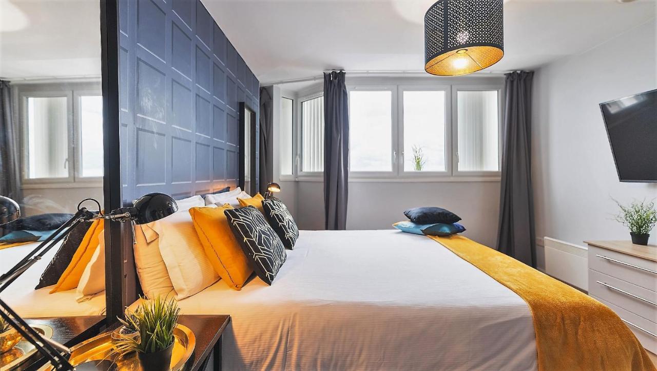 Luxury 9Ine Broad Street Apartments, Beautiful City View, Public Parking, Birmingam Exterior foto