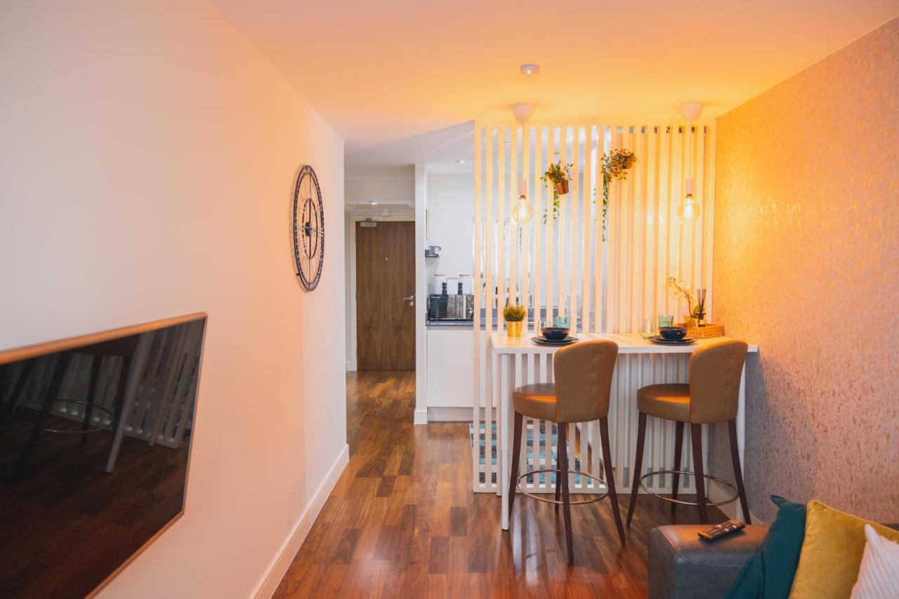 Luxury 9Ine Broad Street Apartments, Beautiful City View, Public Parking, Birmingam Exterior foto